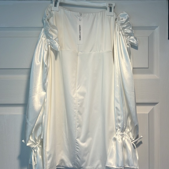 CUTE OFF SHOULDER PUFF SLEEVE BODYCON PARTY MINI DRESS - WHITE - Picture 4 of 4